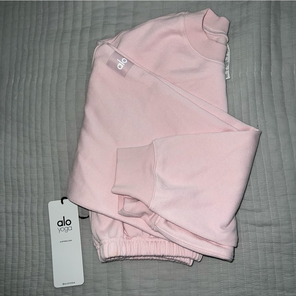 Alo Devotion Crew Neck Pullover - Picture 6 of 8